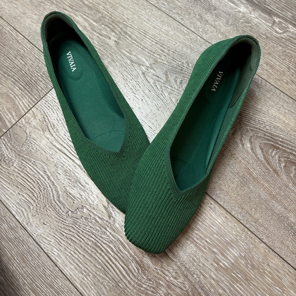Vivaia Elegant Green Women's Loafers - Picture 2 of 10
